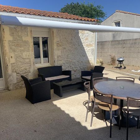 Maison Charentaise Pleine De Charme Saint-Nazaire-sur-Charente Exterior foto